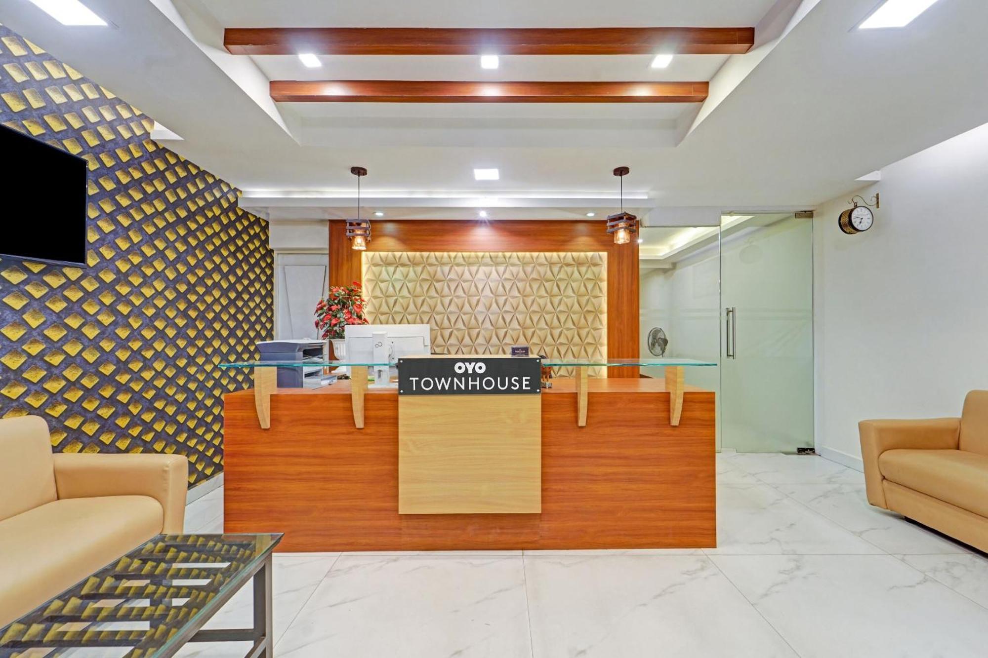Capital O 82343 Hotel Star Holidays Chennai Exterior foto