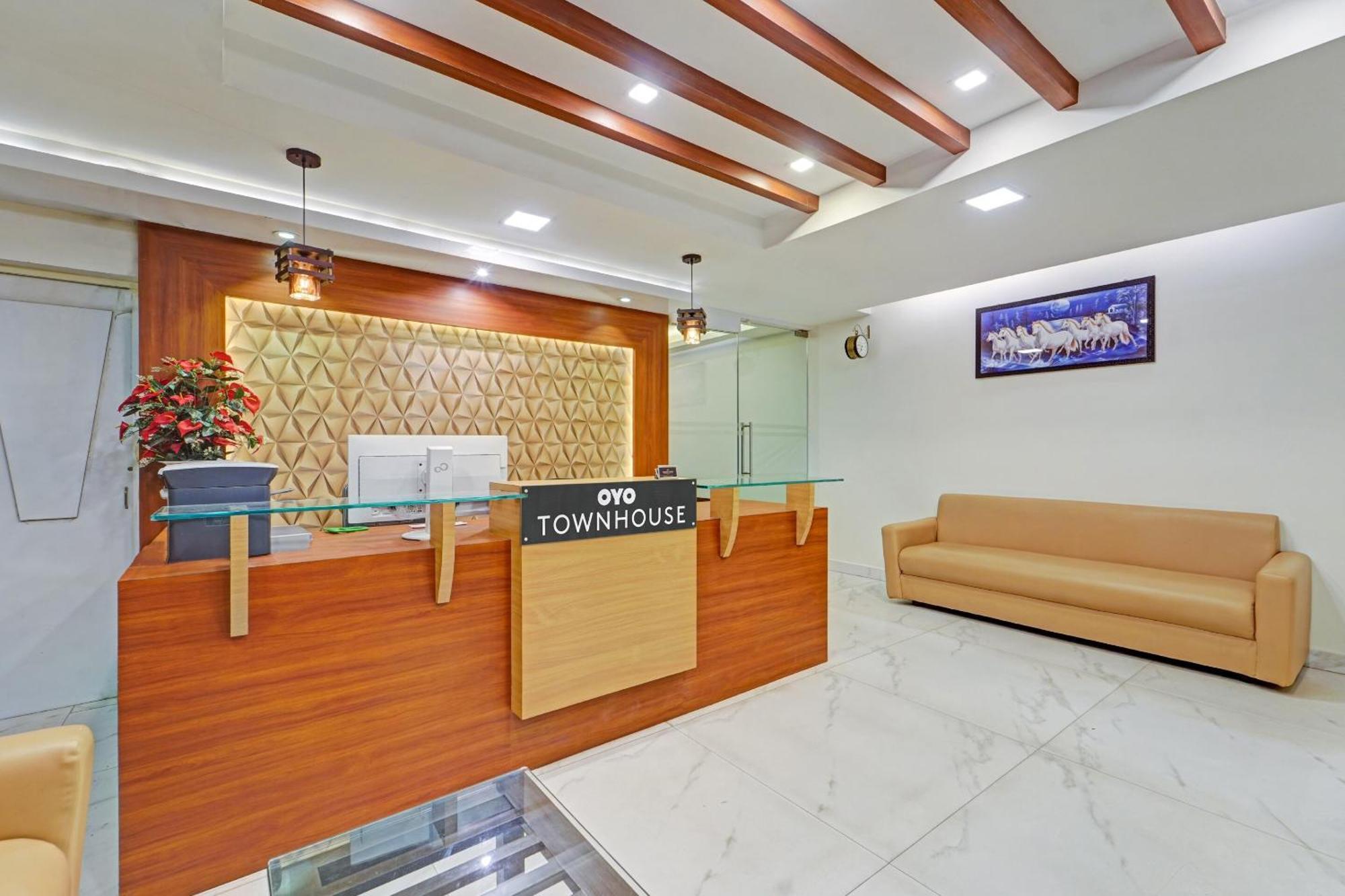 Capital O 82343 Hotel Star Holidays Chennai Exterior foto